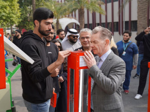 Bahrain Polytechnic Mechanical Engineering Students Design Solar-powered Garden Light Project
