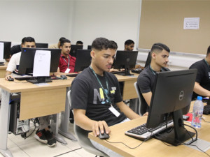 Bahrain Polytechnic Apprenticeship Students Begin Phase Two of the Program